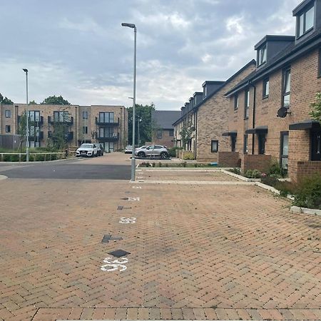 Ferienwohnung Rendezvous Romford Exterior foto